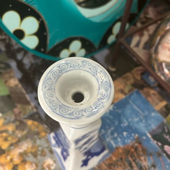 Vintage Chinoiserie Blue And White Candlestick Holder 9" - Picture 3 of 16